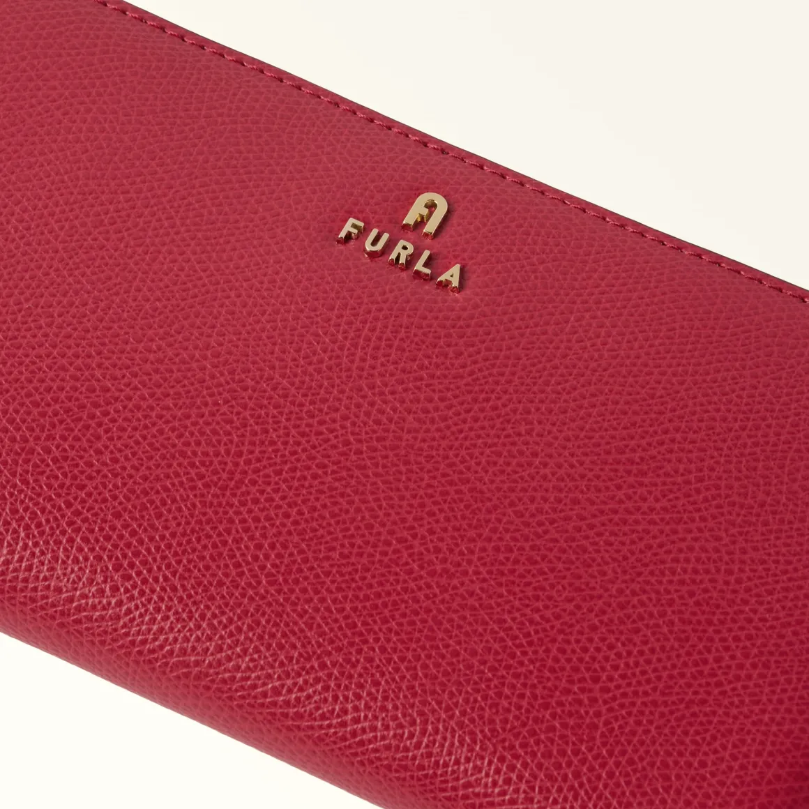 Furla Camelia Zip Around XL